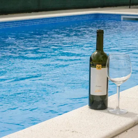Ivka New House Pool And Beautiful View Vila Kostanje